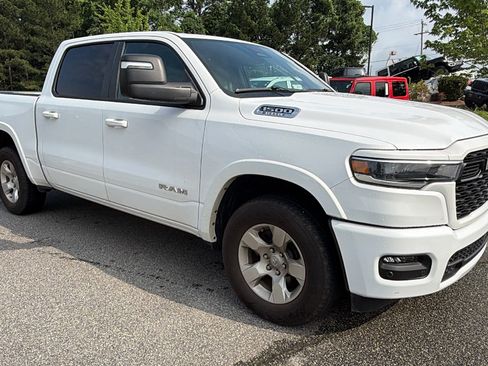 Used 2025 RAM 1500 Big Horn AWD/4WD image 5