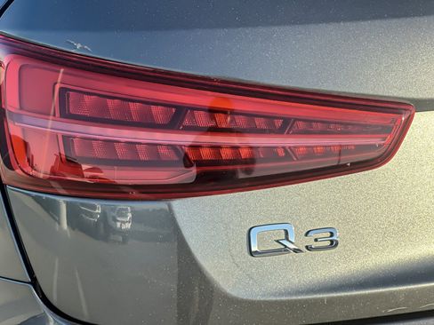 Used 2018 Audi Q3 2.0T Premium w/ Convenience Package image 26