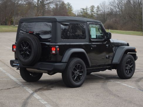 Used 2023 Jeep Wrangler Sport S image 24