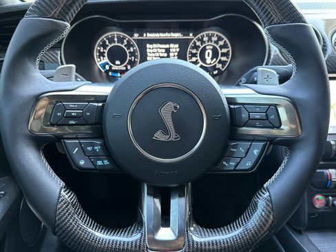Used 2021 Ford Mustang Shelby GT500 w/ Technology Package RWD image 15