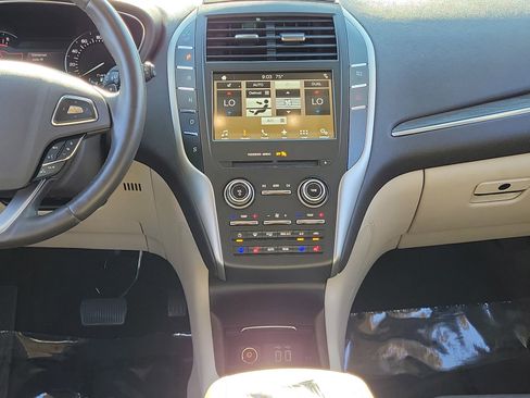 Used 2018 Lincoln MKC Reserve w/ Lincoln MKC Climate Package AWD/4WD image 30