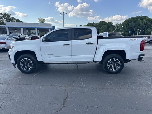 Used 2022 Chevrolet Colorado Z71 AWD/4WD image 5