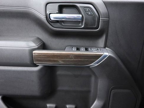 Used 2021 Chevrolet Silverado 1500 LT w/ Z71 Off-Road Package image 24