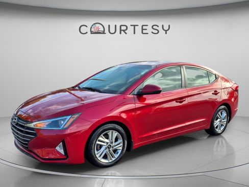 Used 2020 Hyundai Elantra SEL FWD image 1