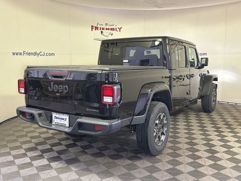 New 2026 Jeep Gladiator Sport AWD/4WD image 3
