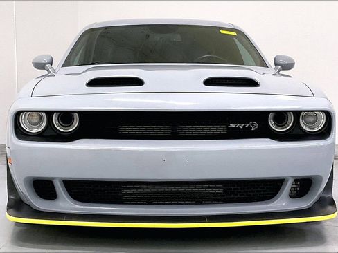 Used 2021 Dodge Challenger SRT Hellcat Redeye image 2