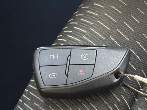 Used 2025 Chevrolet Equinox LT image 22