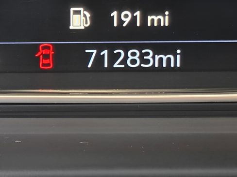 Used 2021 GMC Yukon XL AT4 w/ Rear Media and Nav Package image 24