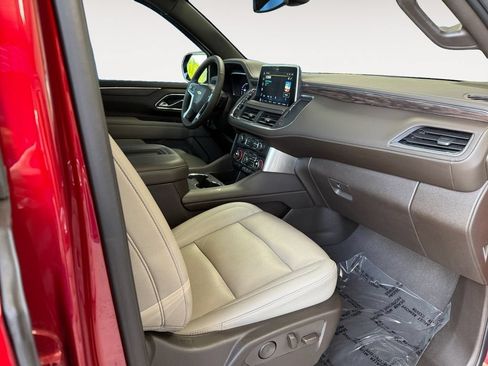 Used 2022 Chevrolet Tahoe LT w/ Luxury Package AWD/4WD image 26