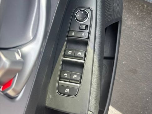 Used 2024 Kia Forte LXS w/ LXS Technology Package FWD image 17