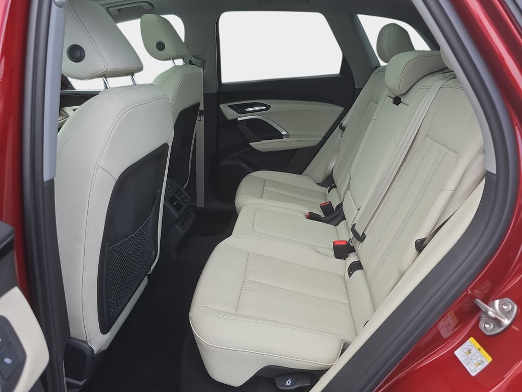 Certified 2025 Audi Q5 Premium w/ Convenience Package AWD/4WD image 24