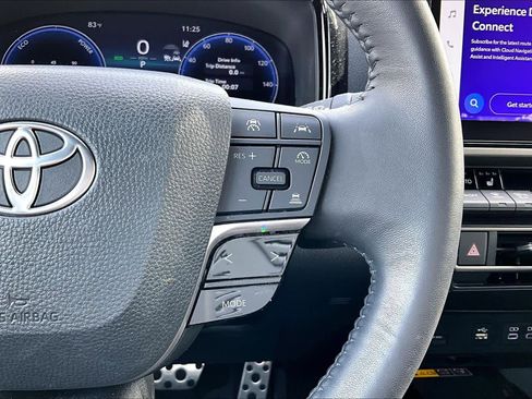 Used 2025 Toyota Camry XSE image 22