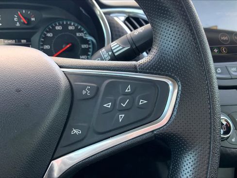Used 2020 Chevrolet Malibu LT FWD image 25