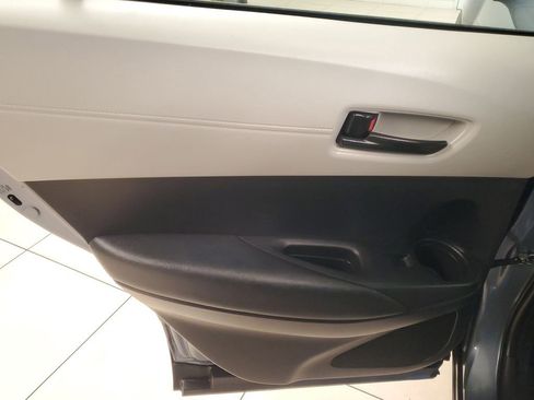 Used 2023 Toyota Corolla Cross L image 13