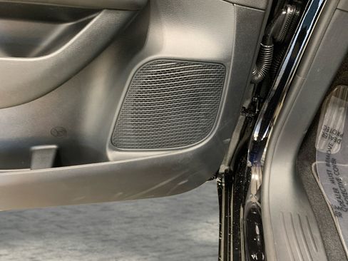 New 2026 Chrysler Pacifica Limited image 29