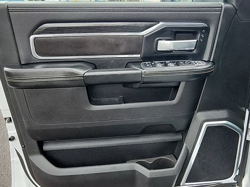 Used 2024 RAM 2500 Laramie w/ Sport Appearance Package image 9