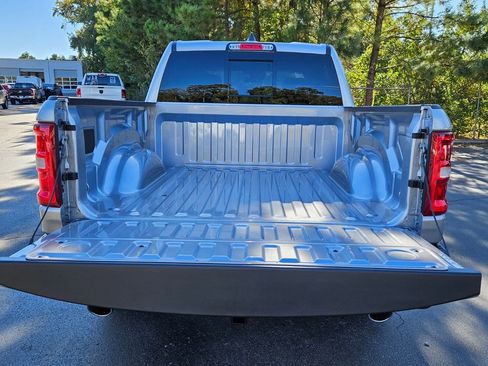 New 2026 RAM 1500 Big Horn AWD/4WD image 13