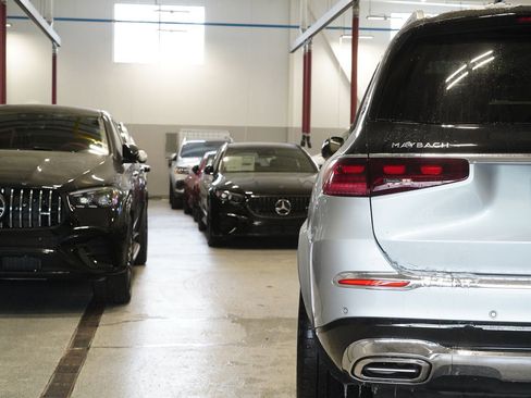 New 2026 Mercedes-Benz Maybach GLS 600 4MATIC image 12