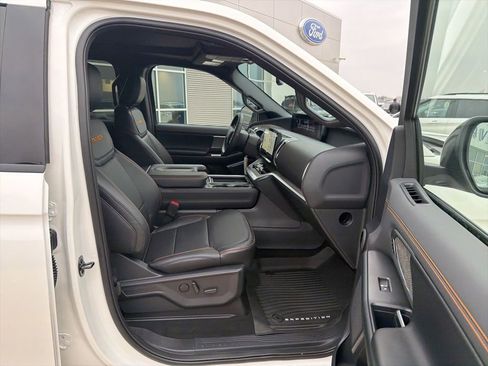 New 2025 Ford Expedition Tremor image 30
