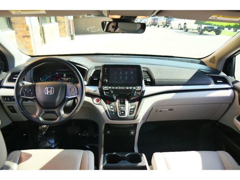 Used 2023 Honda Odyssey EX-L image 13