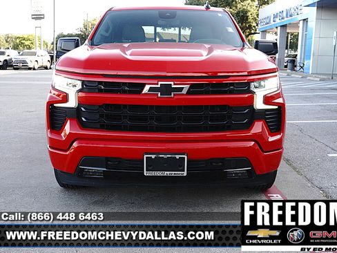 Used 2023 Chevrolet Silverado 1500 RST w/ Convenience Package II AWD/4WD image 2