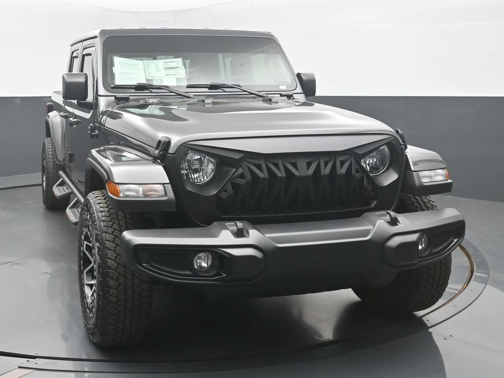 Used 2022 Jeep Gladiator Sport AWD/4WD image 1