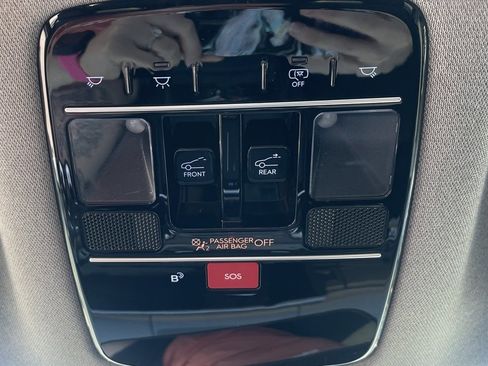 Used 2024 Hyundai Santa Fe Limited image 31