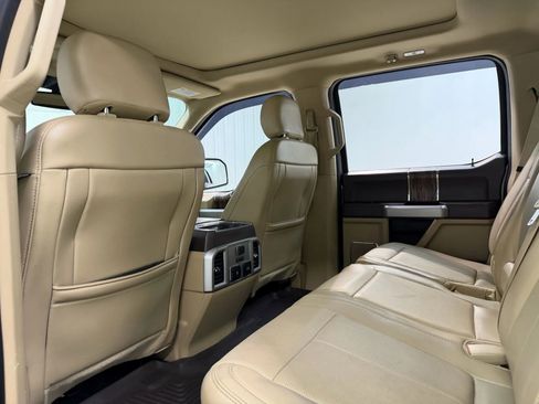 Used 2018 Ford F150 Lariat w/ Equipment Group 502A Luxury image 17