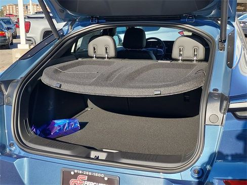 New 2026 Buick Envista Avenir image 6