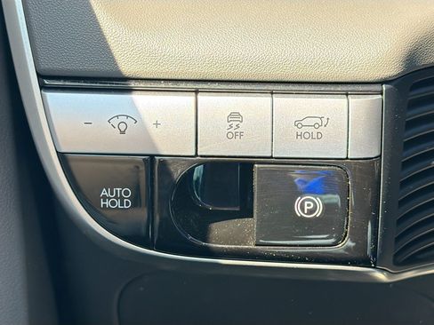 Used 2024 Hyundai Ioniq 5 SEL AWD/4WD image 17