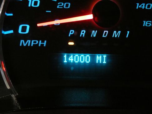 Used 2023 GMC Savana 2500 w/ Driver Convenience Package image 17