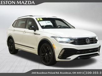 Used 2022 Volkswagen Tiguan SE R-Line image 1