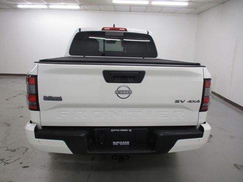 Used 2023 Nissan Frontier SV w/ SV Convenience Package AWD/4WD image 7