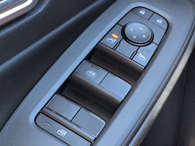 Certified 2027 Nissan Sentra SV w/ SV Convenience Package FWD image 22