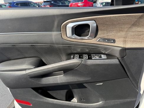 Used 2022 Kia Sorento SX Prestige image 41