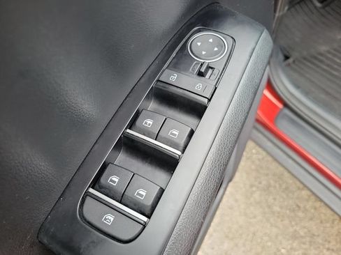 Used 2024 Kia Soul LX w/ Option Group 015 FWD image 13