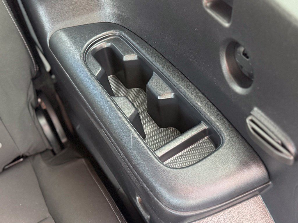 Used 2019 Subaru Ascent Premium AWD/4WD image 8