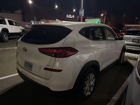 Used 2020 Hyundai Tucson SE w/ Cargo Package image 4