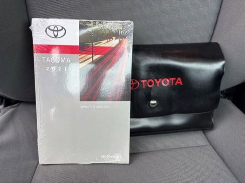 Used 2021 Toyota Tacoma SR w/ SR Convenience Package RWD image 32