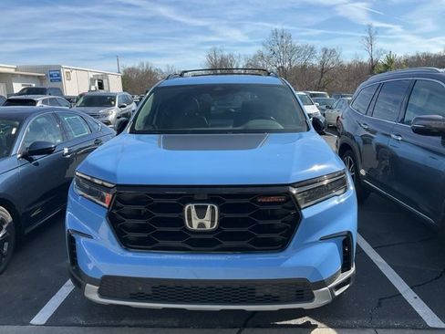 Certified 2023 Honda Pilot TrailSport image 12