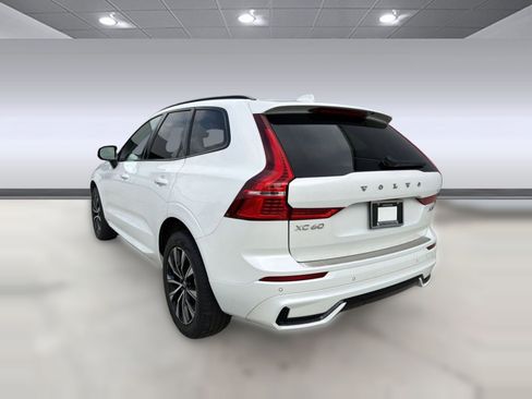 Used 2024 Volvo XC60 B5 Core w/ Protection Package Premier AWD/4WD image 3