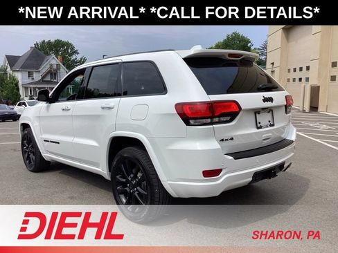 Used 2020 Jeep Grand Cherokee Altitude AWD/4WD image 6