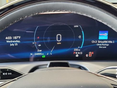 Certified 2026 Cadillac Vistiq Luxury AWD/4WD image 22