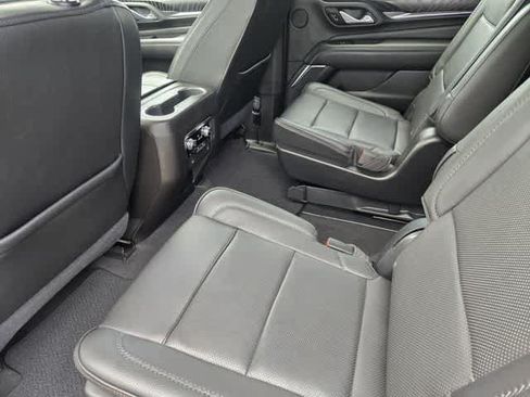 Used 2021 GMC Yukon XL Denali AWD/4WD image 9