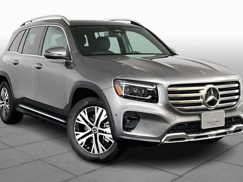 New 2025 Mercedes-Benz GLB 250 4MATIC image 2