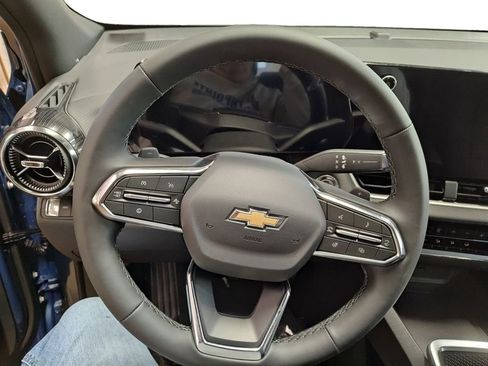 New 2026 Chevrolet Equinox LT image 12