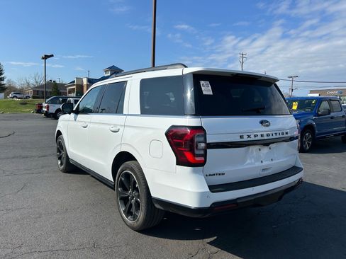 Used 2023 Ford Expedition Limited image 7