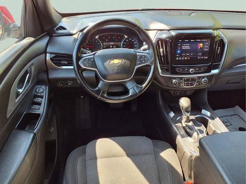 Used 2023 Chevrolet Traverse LT w/ Rear Camera Mirror Package AWD/4WD image 13