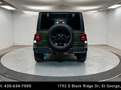 Used 2022 Jeep Wrangler Unlimited Sahara w/ Cold Weather Group image 4