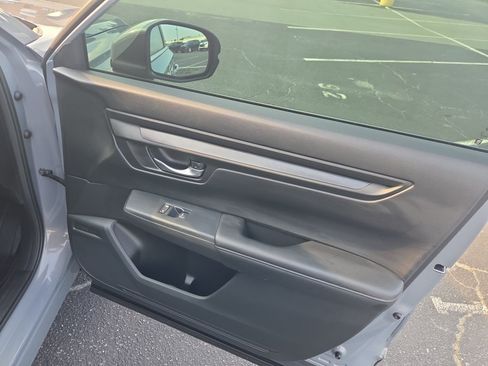 Certified 2025 Honda CR-V EX image 31